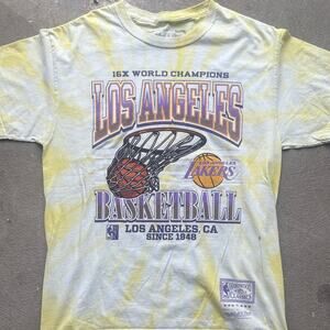 Mitchell & Ness Los Angeles Lakers 16X World Champions Tie-Dye T-Shirt Size Med